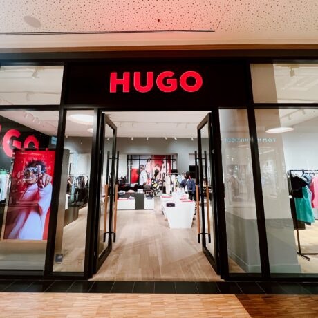 NEW! HUGO in the ALEXA Shoppingcenter